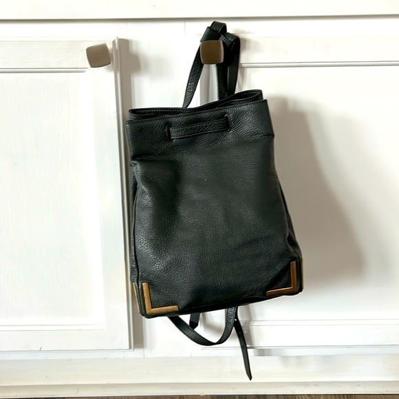 Linda Leather Bucket Backpack Charcoal - Picture 1 of 9